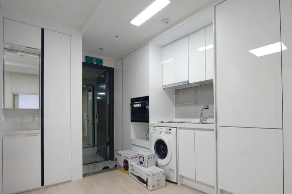 Apartment Urban High Officetel Seoul